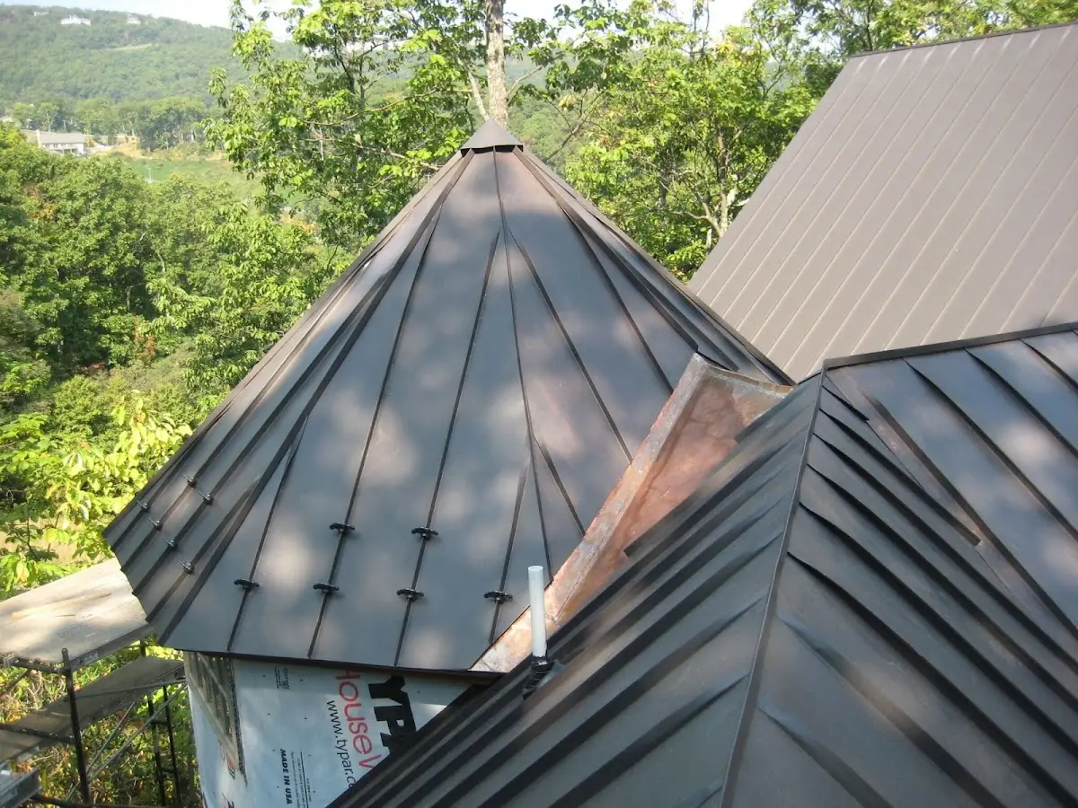 Professional Shingle Replacement & Repair by Craftsman Roofing in Superior